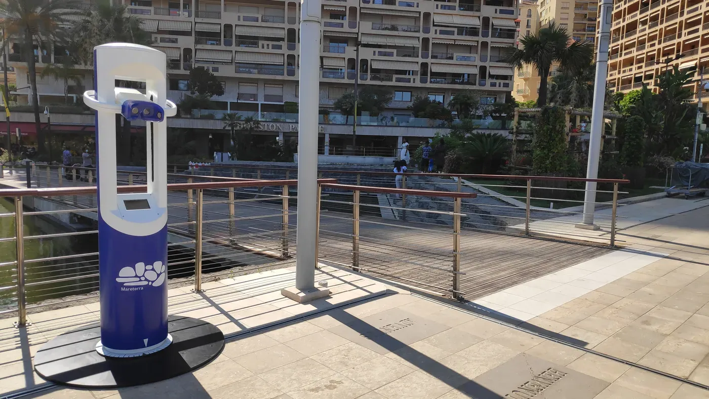 The Timescope kiosk installed facing the Mareterra worksite in Monaco